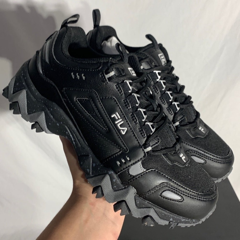 Fila Oakmont Trail Black 3mm Reflective Shoes New Womans 7.5 - Picture 4 of 6